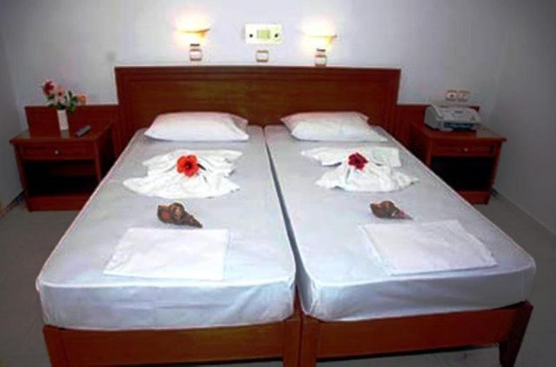 Kyma Hotel Marathókambosz Kültér fotó